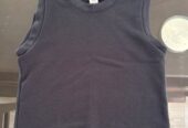Sleeveless women’s shirt