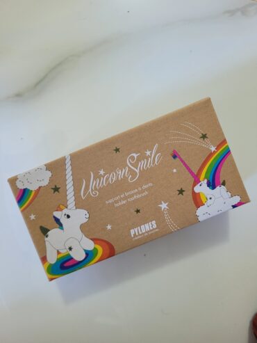 New unicorn toothbrush holder and toothbrush