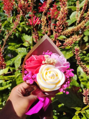 Candle Bouquet of 3 Flowers