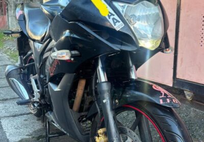 Sporty Black Suzuki Motorcycle with Red Accents
