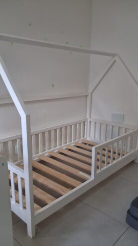 Lit cabane enfant